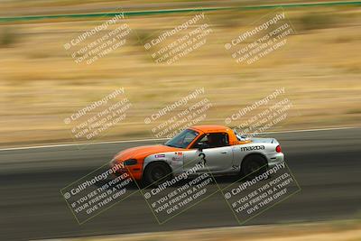 media/May-31-2025-CalClub SCCA (Sat) [[2c1a04e1ee]]/Race/Group 5/Turn 4b/